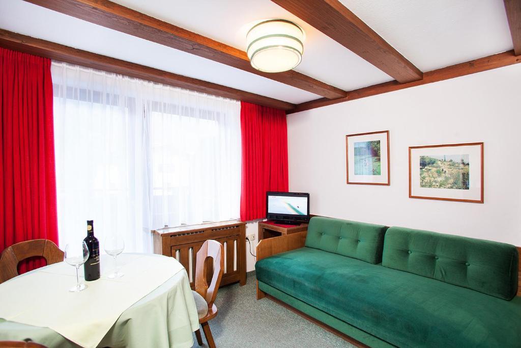Johannahof Appartements Kaprun Szoba fotó